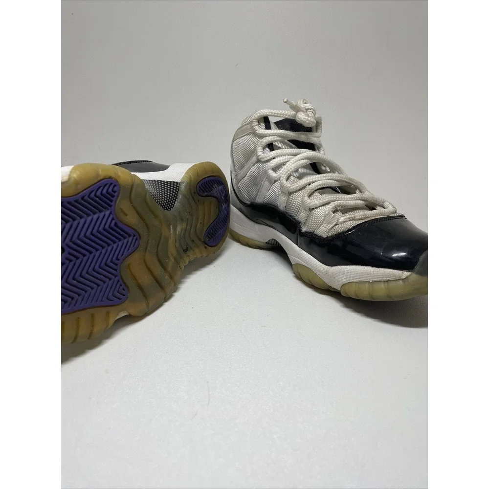 Nike Air Jordan 11 Retro Concord 2018 size‎ 7Y GS OG XI 378038–100 Black White
